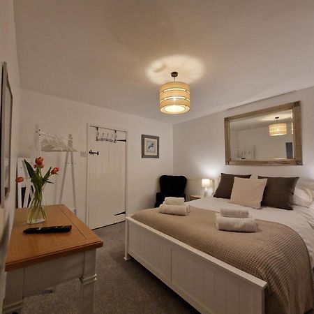 Black Cat Cottage - Central Pickering Grade 2 Listed Cottage Экстерьер фото