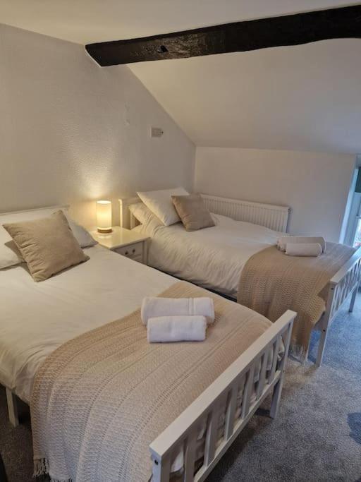 Black Cat Cottage - Central Pickering Grade 2 Listed Cottage Экстерьер фото