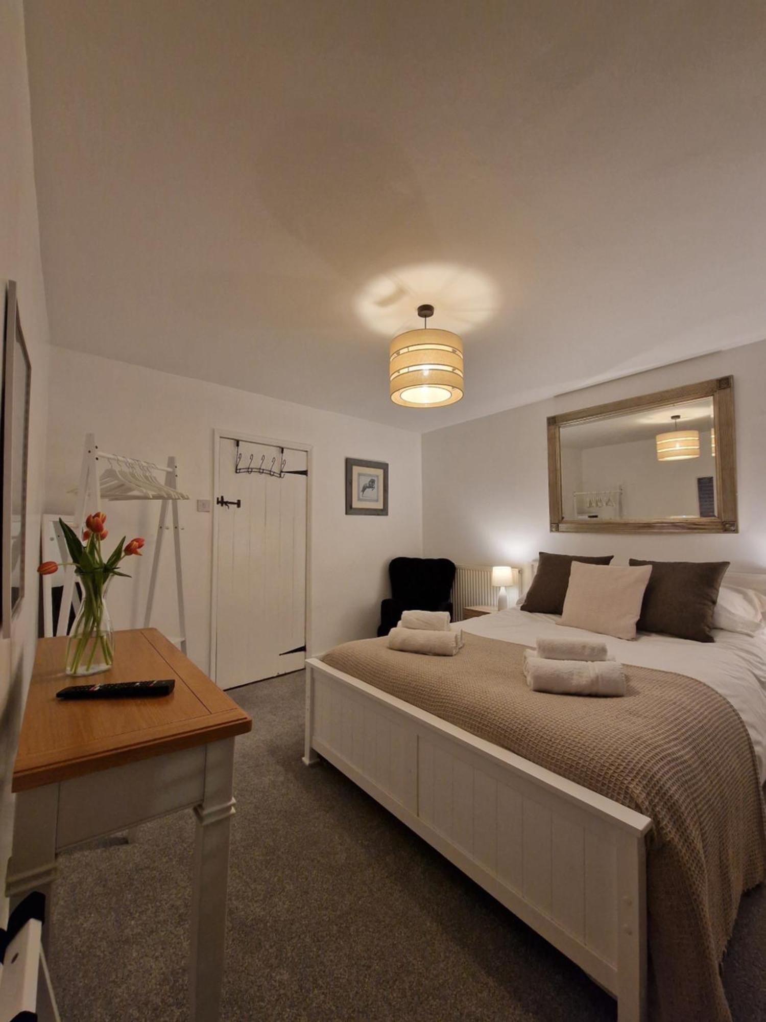 Black Cat Cottage - Central Pickering Grade 2 Listed Cottage Экстерьер фото